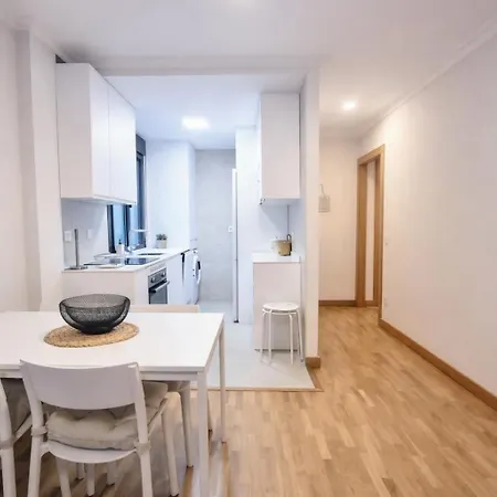 Centro Cerca Playa Y Garaje - Rompeolas * 라네스